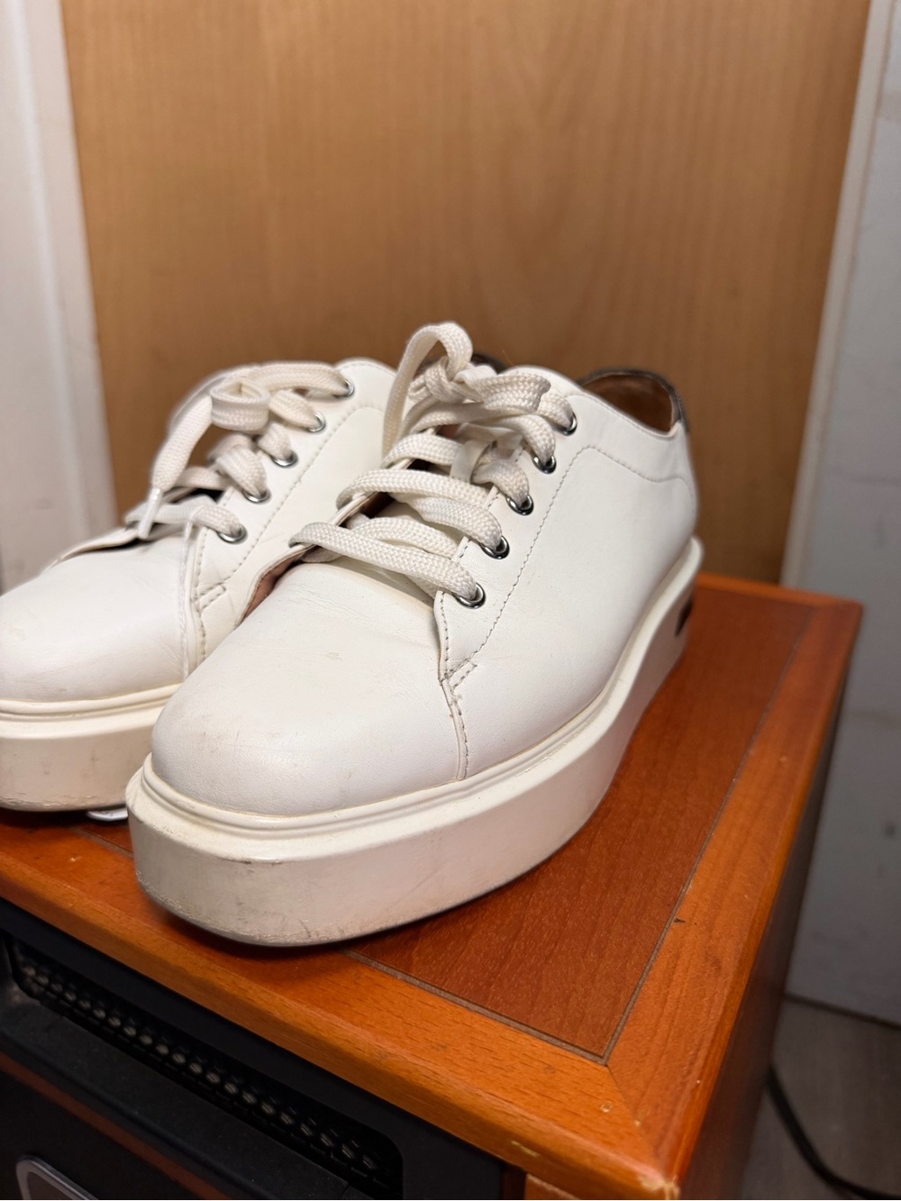 Paolo Women’s White Platform Sneakers - Chunky Casual Lace-Up Shoes. Size: 7.5 - Picture 4 of 7